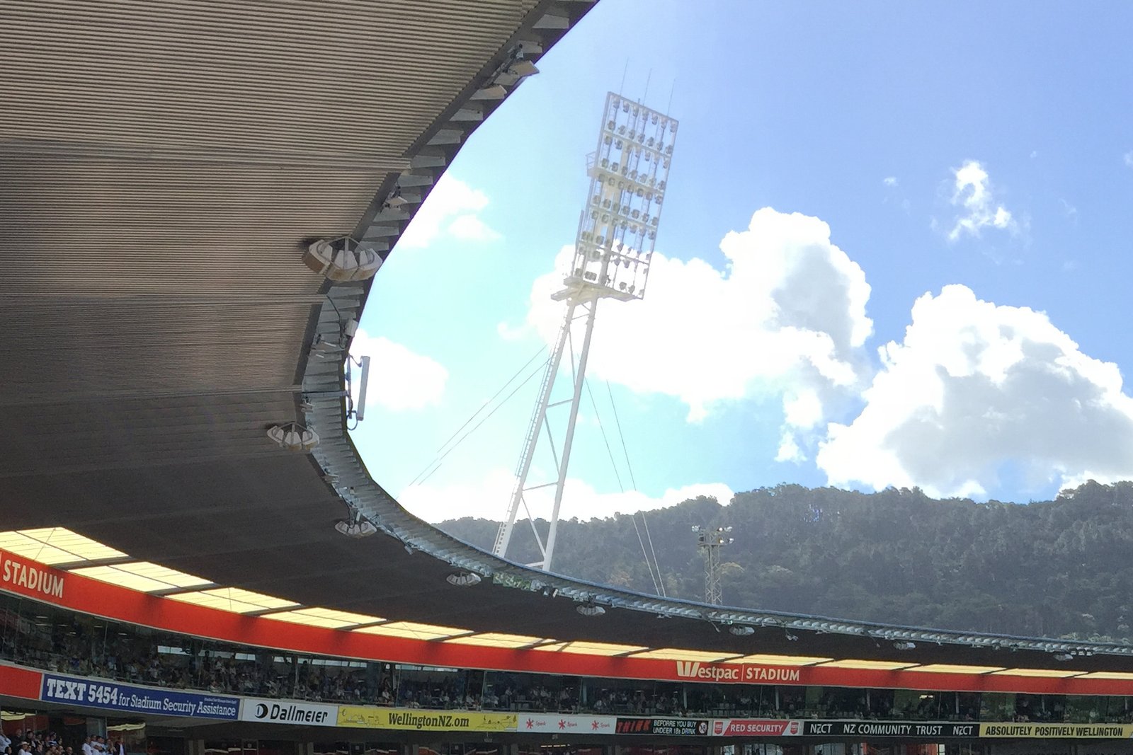 Structural full locked cables supporting a stadium roof